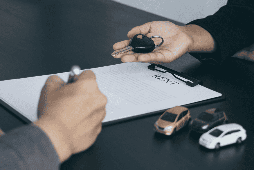 Empréstimo com garantia de veículo: refinanciamento de carro para obter crédito com condições melhores