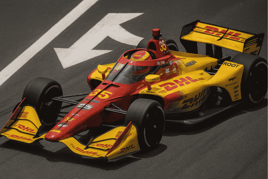 Carro da IndyCar em pista de corrida, com design aerodinâmico e pintura amarela e vermelha da DHL.