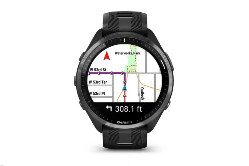 Garmin Forerunner 965 exibindo função de navegação por mapa com rotas e direções