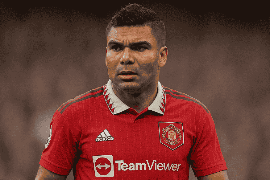 Casemiro com uniforme do Manchester United.